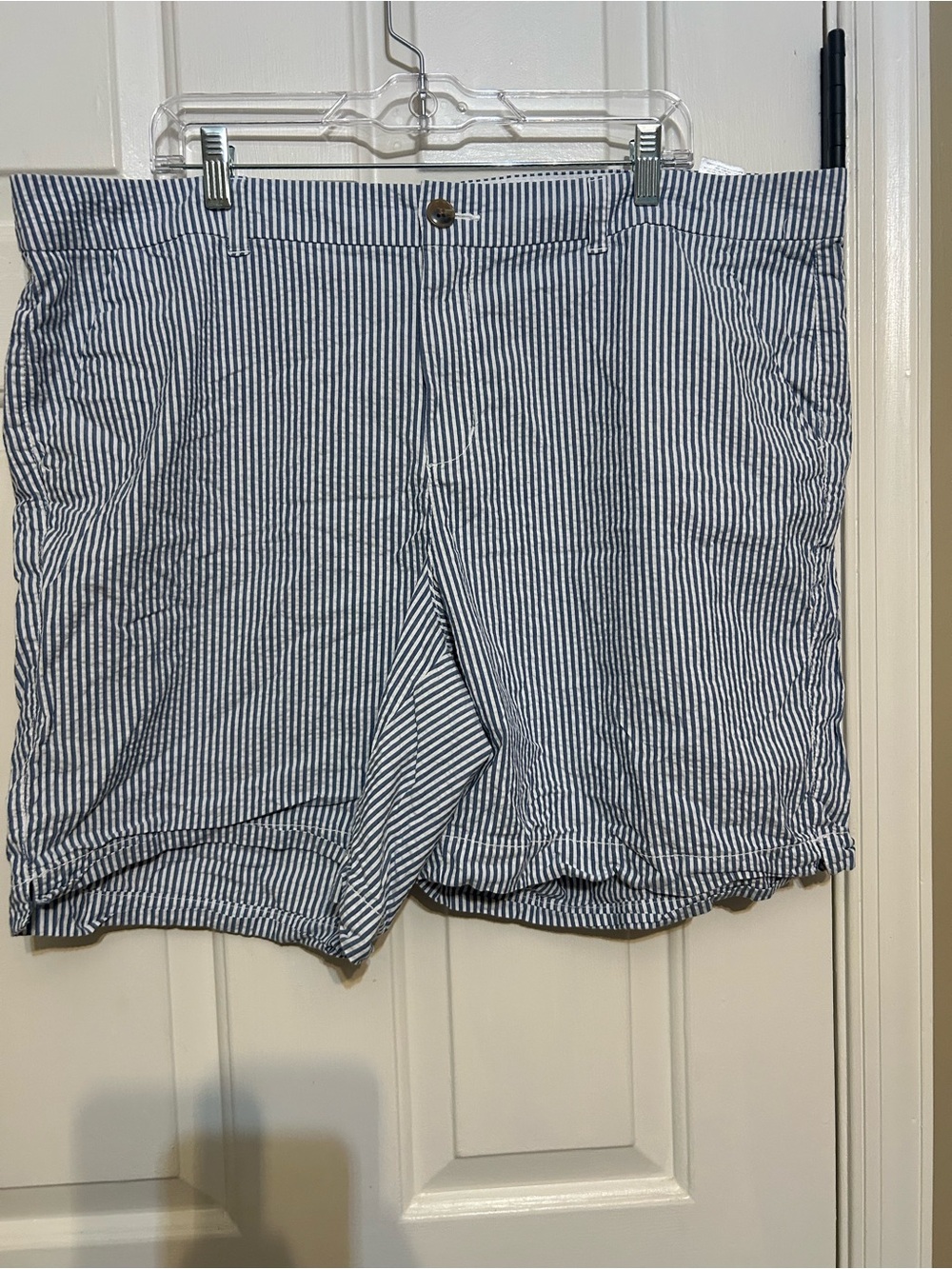 Womens plus size 18 old navy seer sucker shorts